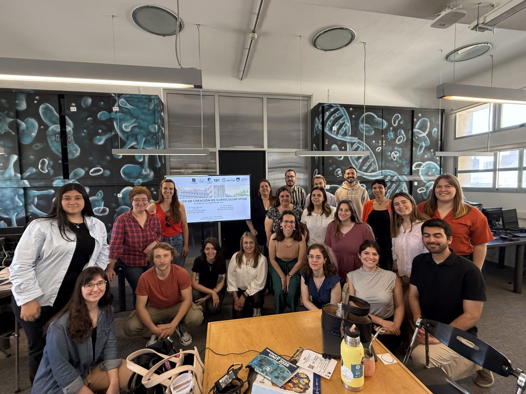 Taller de creación de CVUy - ANII 26-11-25 (37)